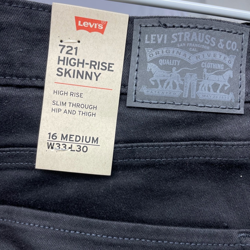 Women’s Levi’s 721 High Rise Skinny 16 NWT W33L30